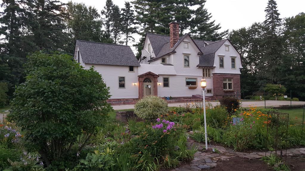 בייפילד Pinehurst Inn Bed & Breakfast מראה חיצוני תמונה